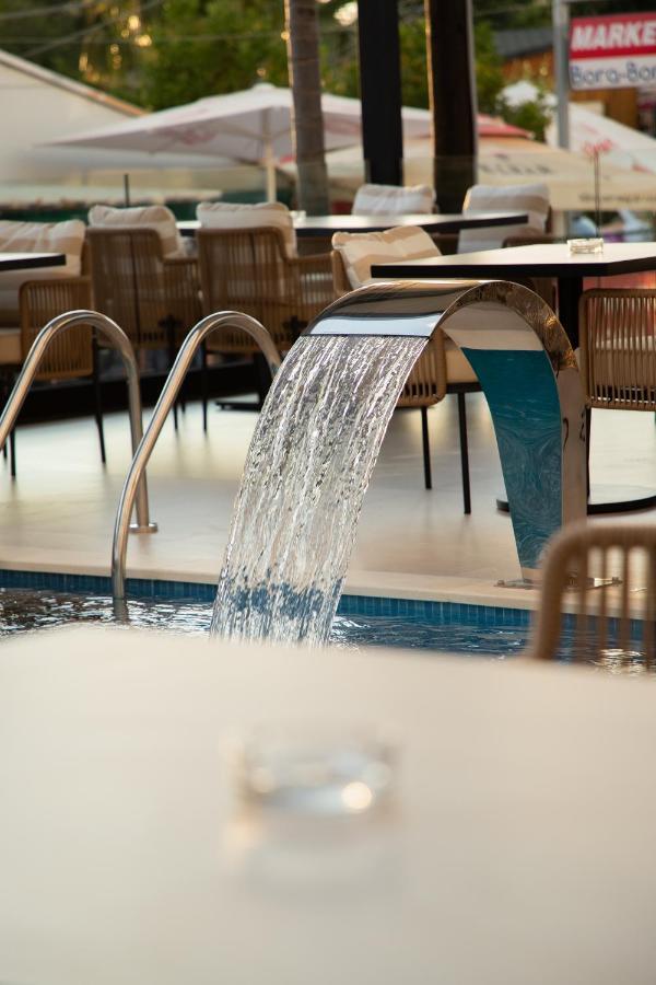 Colosseum Hotel Ksamil Buitenkant foto