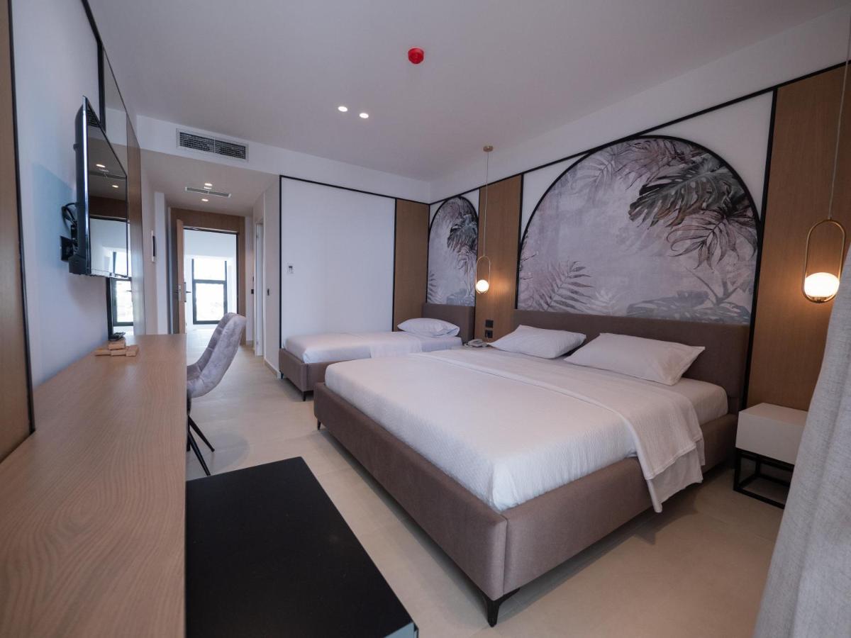 Colosseum Hotel Ksamil Buitenkant foto