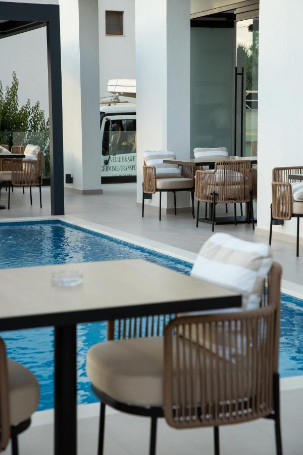 Colosseum Hotel Ksamil Buitenkant foto
